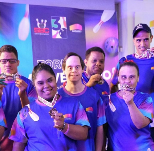 Atletas con autismo de República Dominicana destacan en competencias de boliche y otras disciplinas