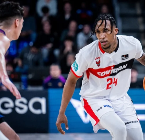 Jugador dominicano Jassel Pérez supera malestar para ayudar a su equipo en Liga Endesa