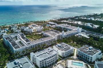 Cadena hotelera RIU organiza primer encuentro con periodistas dominicanos para consolidar relaciones