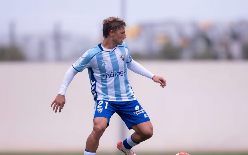 Dominicano Lucas Bretón extiende su vínculo con el Málaga hasta 2028