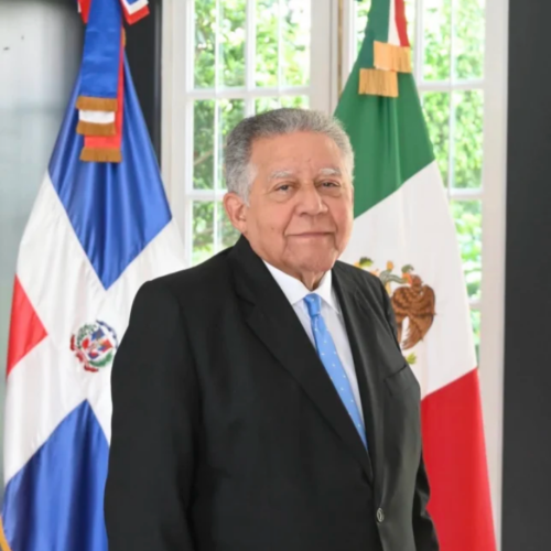 Embajador dominicano aboga por una diplomacia inclusiva y crítica con el periodismo contemporáneo