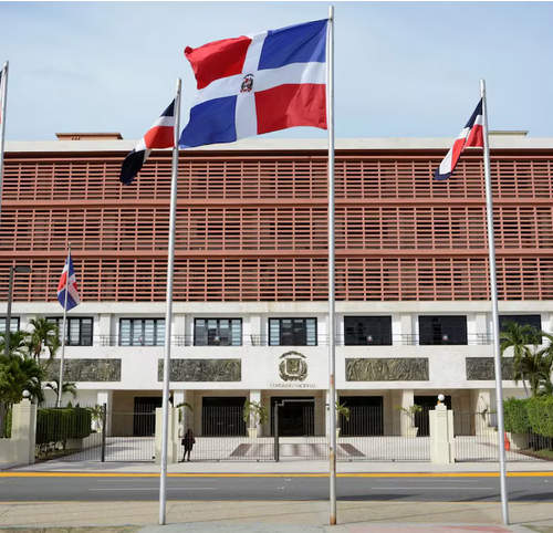 Proyecto de reforma electoral dominicano establece exigencias para aspirantes a cargos públicos