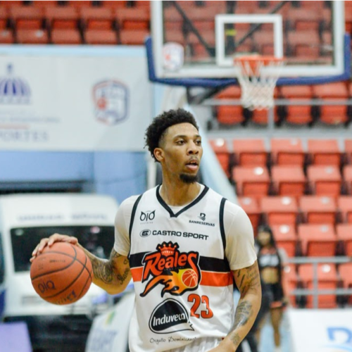 Reales de La Vega aseguran triunfo ajustado ante Gigantes en partido de eliminación de la Súper Liga