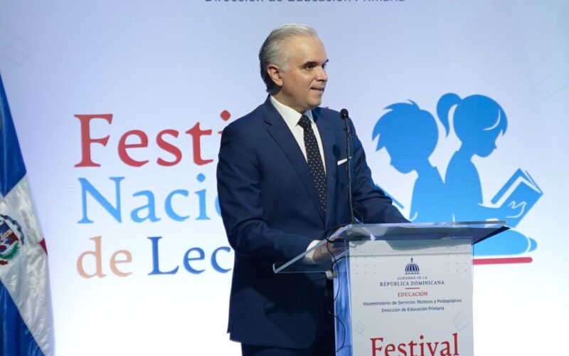Ministerio de Educación impulsa alfabetización con Festival de Lectura